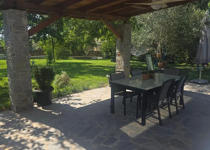 Villa Serenusgreece Sani House With Garden And Jacuzzi