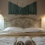 Villa Serenusgreece Sani House With Garden And Jacuzzi
